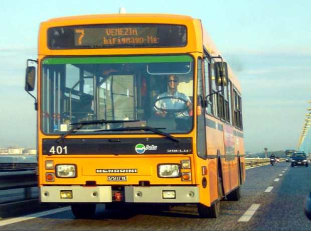 Bus ACTV nr 7, modello originale anni '80