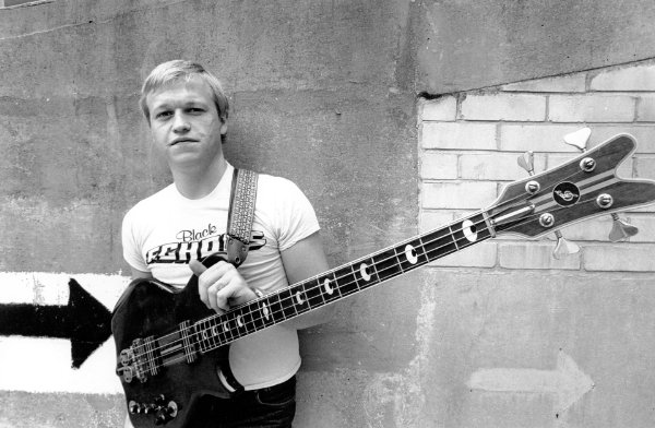 mark-king-bass
