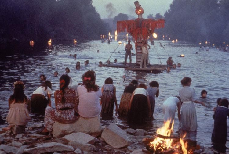 Time-of-the-Gypsies-34237_2